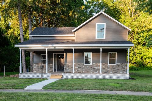 1120 8th St, Three Rivers, MI, 49093-1724 | Card Image