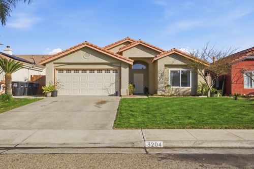 3204 S Cain Street, Visalia, CA, 93292 | Card Image