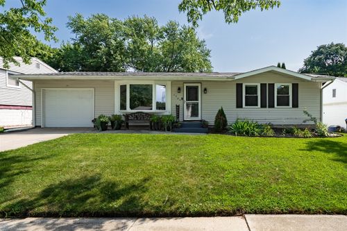 1309 Dogwood Ln, Bloomington, IL, 61704-2209 | Card Image
