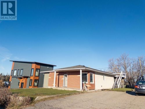 4 Machin Dr, Kenora, ON, P9N1P2 | Card Image