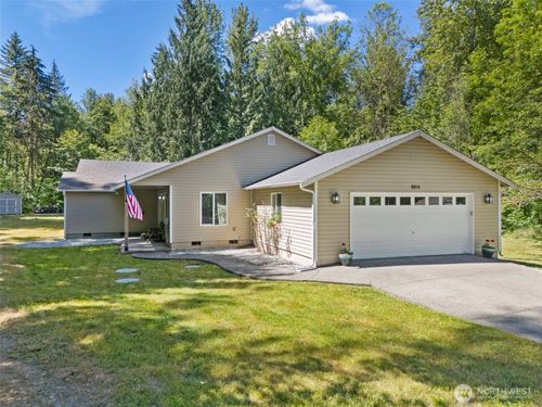 8816 324th St E, Eatonville, WA, 98328-8968 | Card Image