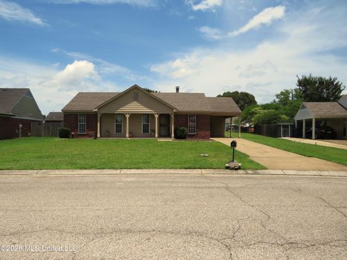 10372 Riggan Dr, Olive Branch, MS, 38654-3335 | Card Image