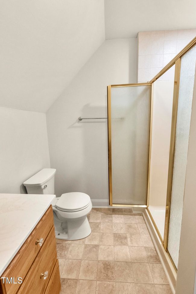Bedroom 3 Bath | Image 12