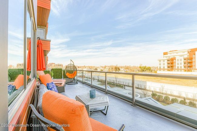201 - 365 Ocean Blvd, Condo with 1 bedrooms, 1 bathrooms and 2 parking in Long Branch NJ | Image 8