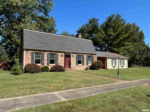 3000 W Kent Dr, Carbondale, IL, 62901-1921 | Card Image