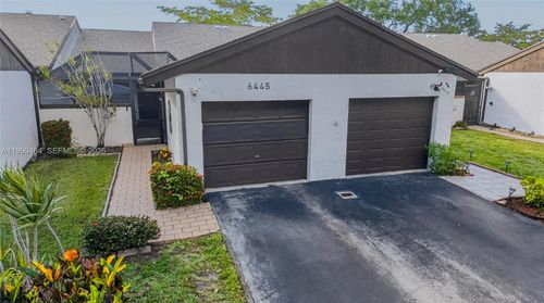 d25-6445 Pinehurst Cir W, Tamarac, FL, 33321-3557 | Card Image