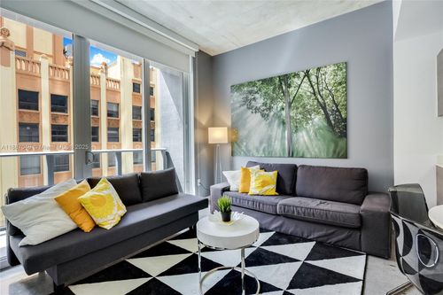 apt-1003-151 Se 1st St, Miami, FL, 33131-1433 | Card Image