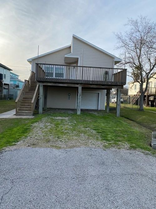 124 17th St, San Leon, TX, 77539-2486 | Card Image