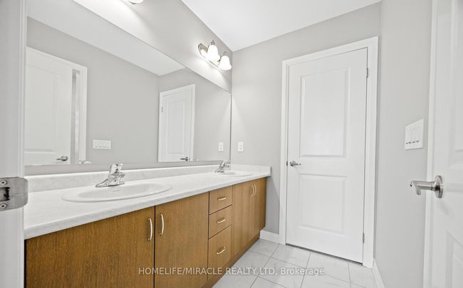 22 Rustic Oak Trail, House other with 4 bedrooms, 4 bathrooms and 4 parking in Ayr ON | Image 42