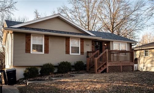 7640 Nw Milrey Dr, Kansas City, MO, 64152-2262 | Card Image