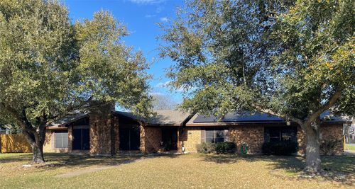 203 Jane St, Groesbeck, TX, 76642-4913 | Card Image