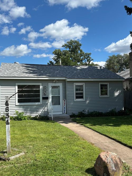 4634 Thomas Ave N, Minneapolis, MN, 55412-1046 | Card Image