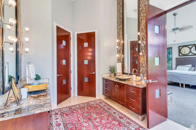 Primary bath | Image 35