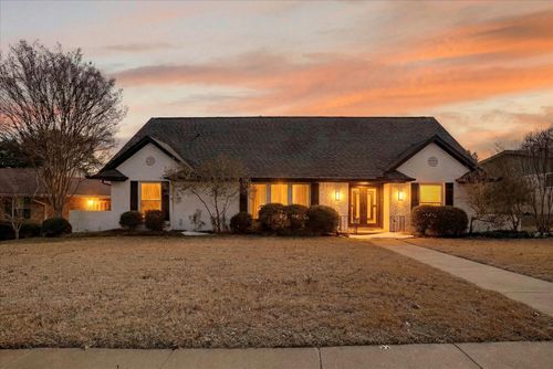 10132 Medlock Dr, Dallas, TX, 75218-2212 | Card Image
