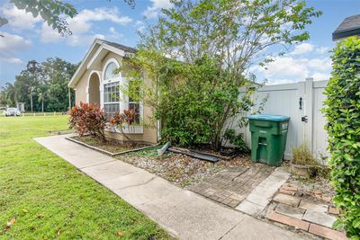 409 Horizon Drive, House other with 3 bedrooms, 2 bathrooms and null parking in Winter Springs FL | Image 2