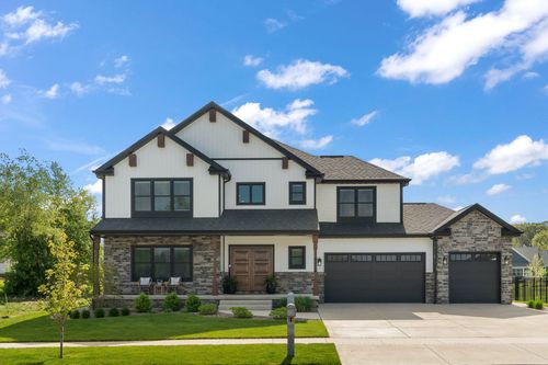 11241 Ridge St, Crown Point, IN, 46307 | Card Image