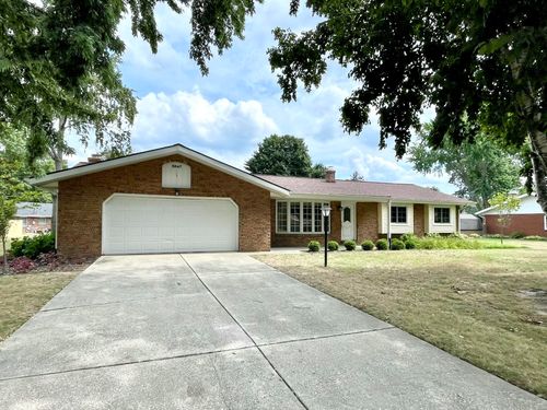 5847 Creekview, Stevensville, MI, 49127-1315 | Card Image