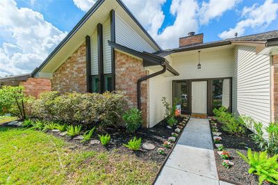 3018 Frontier Drive, House other with 4 bedrooms, 2 bathrooms and null parking in Sugar Land TX | Image 3