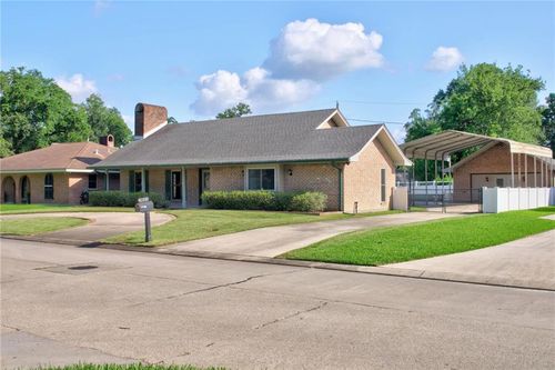 215 Demandre St, Belle Chasse, LA, 70037-2341 | Card Image