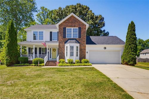 1305 Merlin Cir, Reidsville, NC, 27320-5237 | Card Image