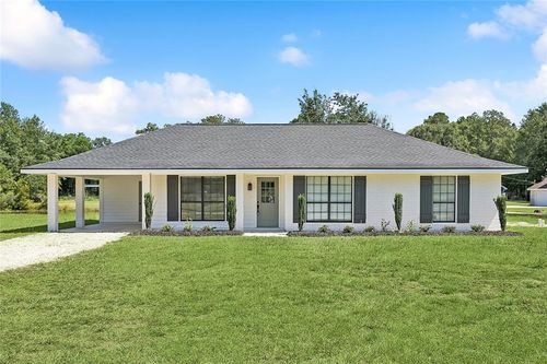 41020 Brown Rd, Ponchatoula, LA, 70454-5228 | Card Image