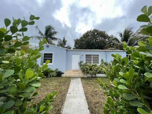 26 Ne 70th St, Miami, FL, 33138-5432 | Card Image