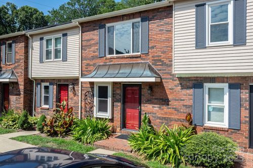 apt-78-2705 N Center St, Hickory, NC, 28601-1346 | Card Image