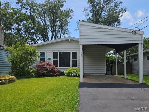 136 Monica Dr, Saint Louis, MO, 63127-1126 | Card Image