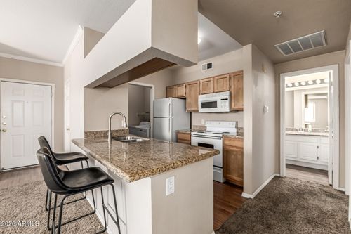 2032-5401 E Van Buren St, Phoenix, AZ, 85008-3497 | Card Image