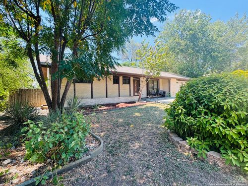 5618 Ben Casey Dr, San Antonio, TX, 78240-3413 | Card Image
