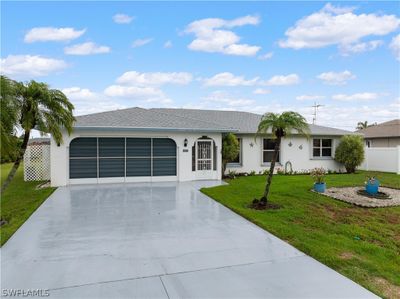 2 car garage with screen door | Image 3