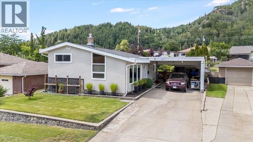 3411 Marigold Drive, Trail, BC, V1R2X7 | Card Image