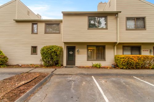 apt-2-1 Horizon Dr, Norwalk, CT, 06854-2647 | Card Image
