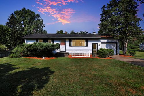 16092 Center Rd, East Lansing, MI, 48823-9476 | Card Image