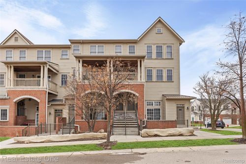3939 Forester Blvd, Auburn Hills, MI, 48326-3055 | Card Image