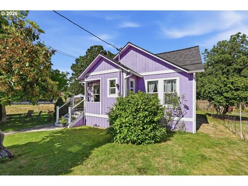 454 N 11th St, Saint Helens, OR, 97051-1316 | Card Image