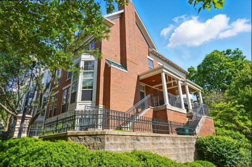 207 Stetson St, Cincinnati, OH, 45219-2229 | Card Image