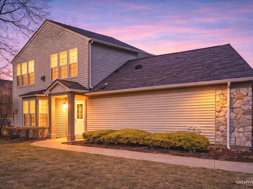 3210 Bromley Ln, Aurora, IL, 60502-6527 | Card Image