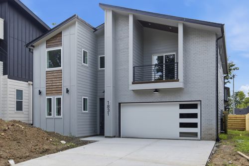 1831 10th Ave N, Nashville, TN, 37208-1527 | Card Image