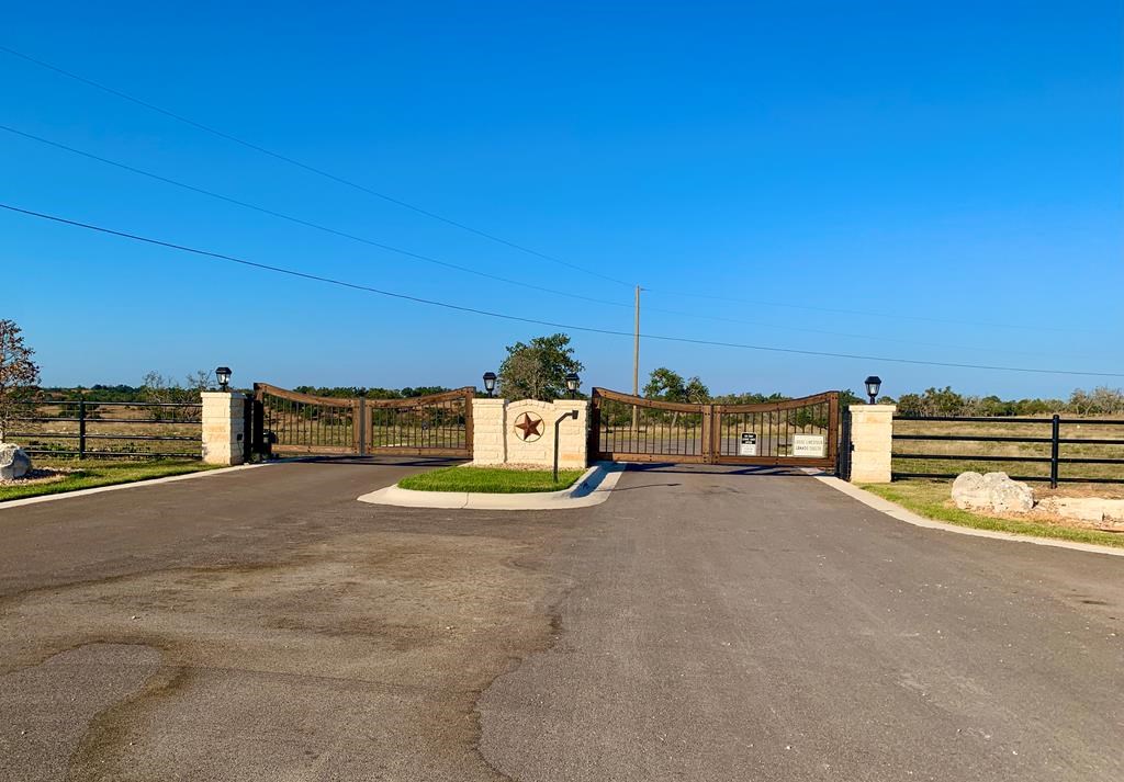 Land in Fredericksburg 3