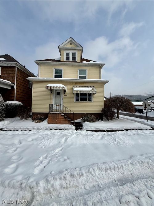 2200 Main St, Wellsburg, WV, 26070-1036 | Card Image