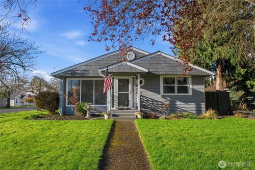 2748 Field St, Longview, WA, 98632-2015 | Card Image