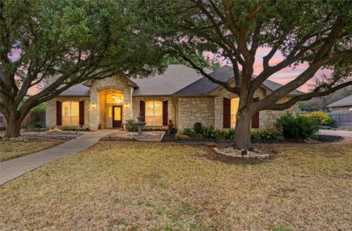 108 Lariat Trl, McGregor, TX, 76657-3784 | Card Image