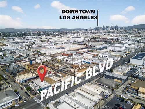 5221 Pacific Boulevard, Huntington Park, CA, 90255 | Card Image