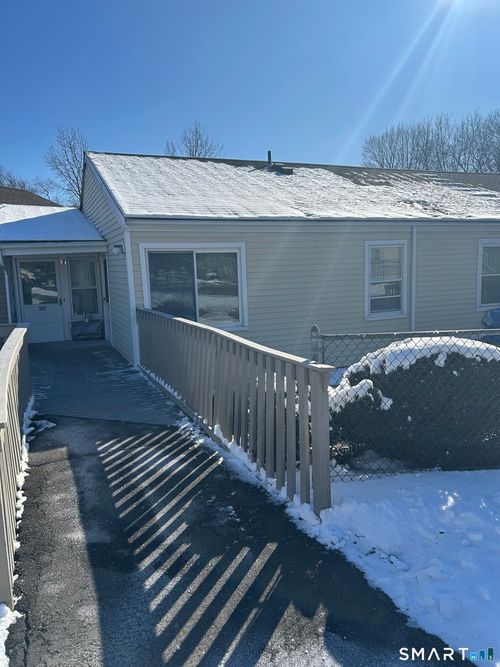 393-393 E Mitchell Ave, Cheshire, CT, 06410-4128 | Card Image