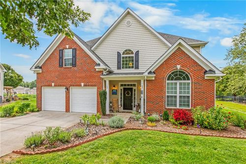 108 Lakepoint Dr, Advance, NC, 27006-8615 | Card Image