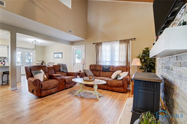 7371 West St, House other with 3 bedrooms, 3 bathrooms and null parking in Russells Point OH | Image 9