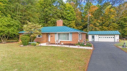 6073 Wickham Rd, Sycamore, OH, 44882-9611 | Card Image