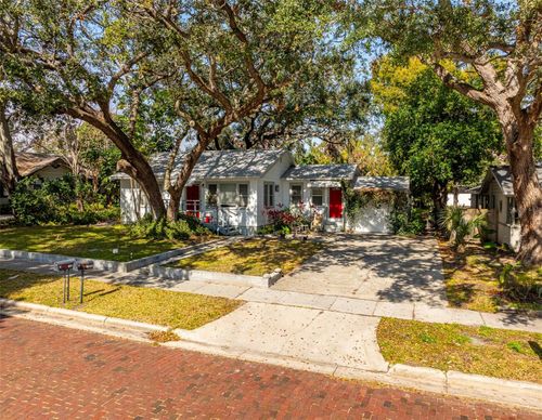 620 Scotland St, DUNEDIN, FL, 34698-7121 | Card Image