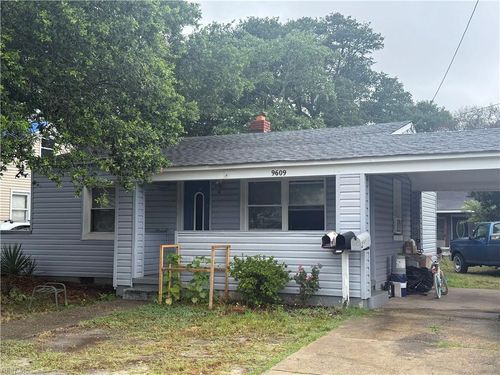 9609 13th Bay St, Norfolk, VA, 23518-1352 | Card Image